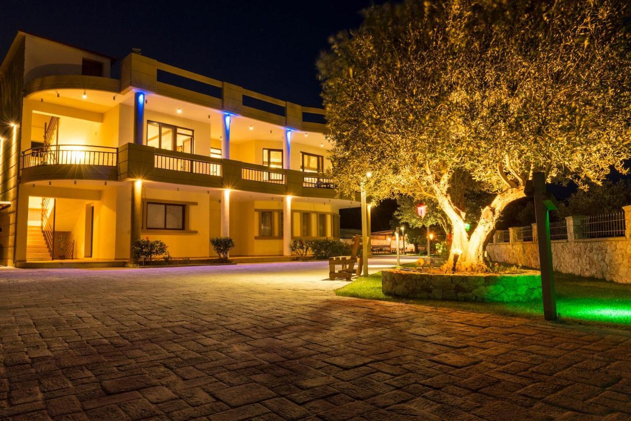 Villa Village View *